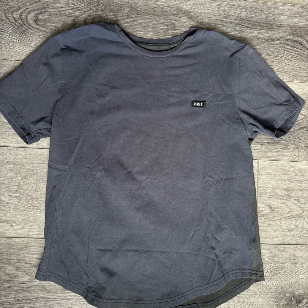 Born Primitive GRIT tee Women’s M